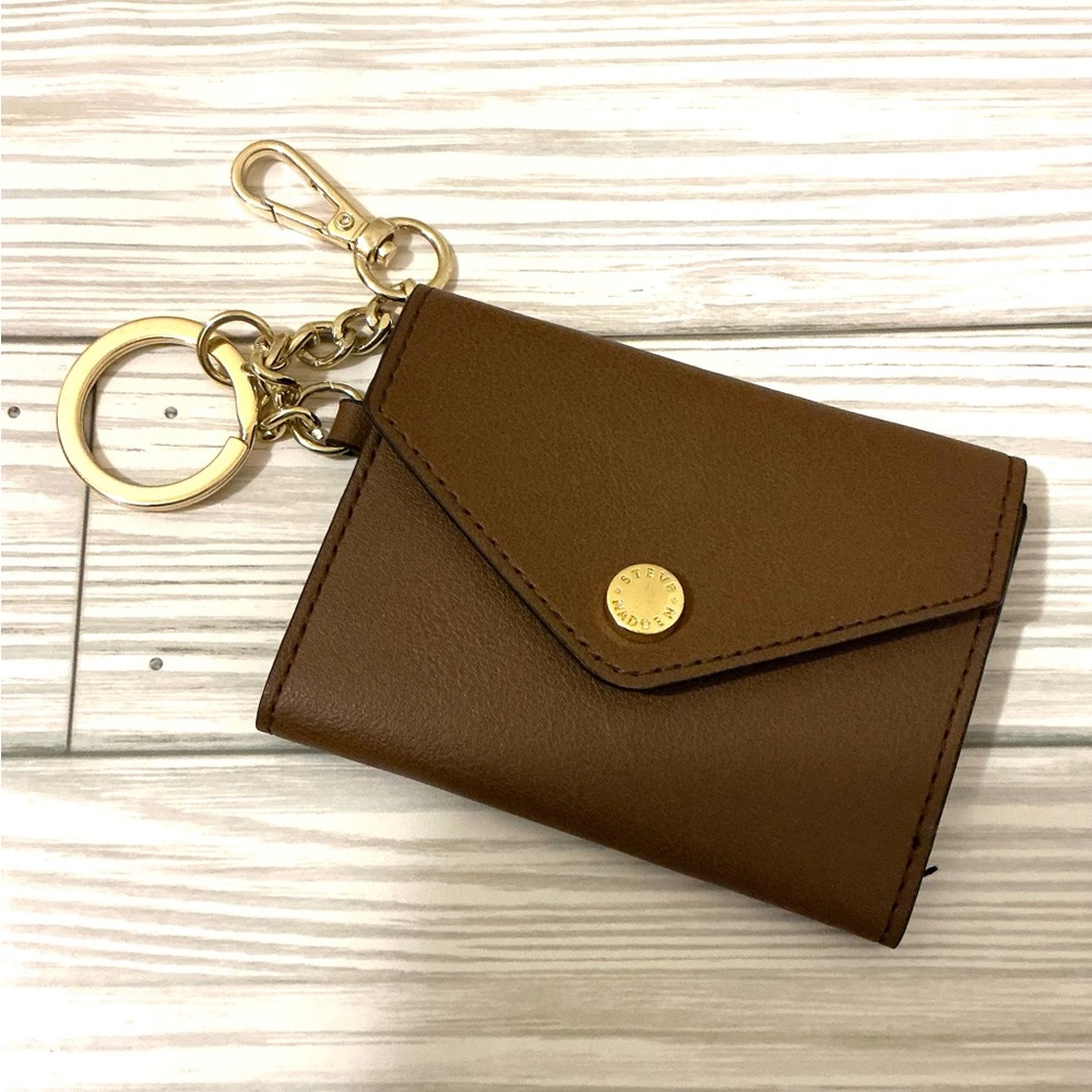 Brown Leather Card Holer with Gold Keychain Accents